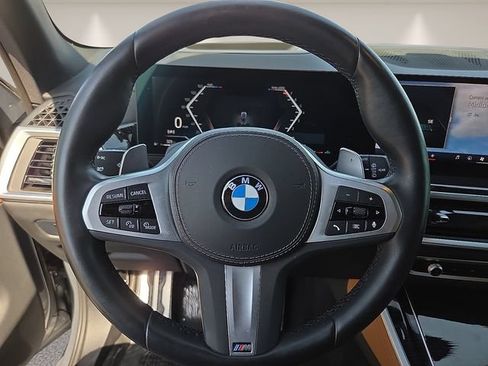 Used 2024 BMW X5 xDrive40i w/ M Sport Package AWD/4WD image 21