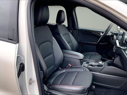 New 2026 Ford Escape ST-Line w/ Tech Pack #1 image 11