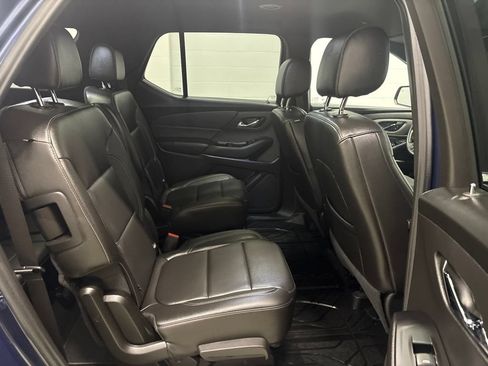 Used 2023 Chevrolet Traverse LT AWD/4WD image 34
