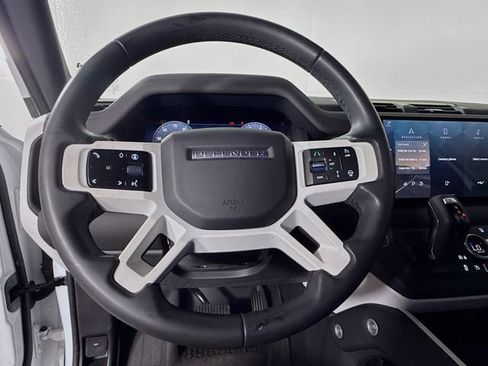 Used 2025 Land Rover Defender 110 S AWD/4WD image 12
