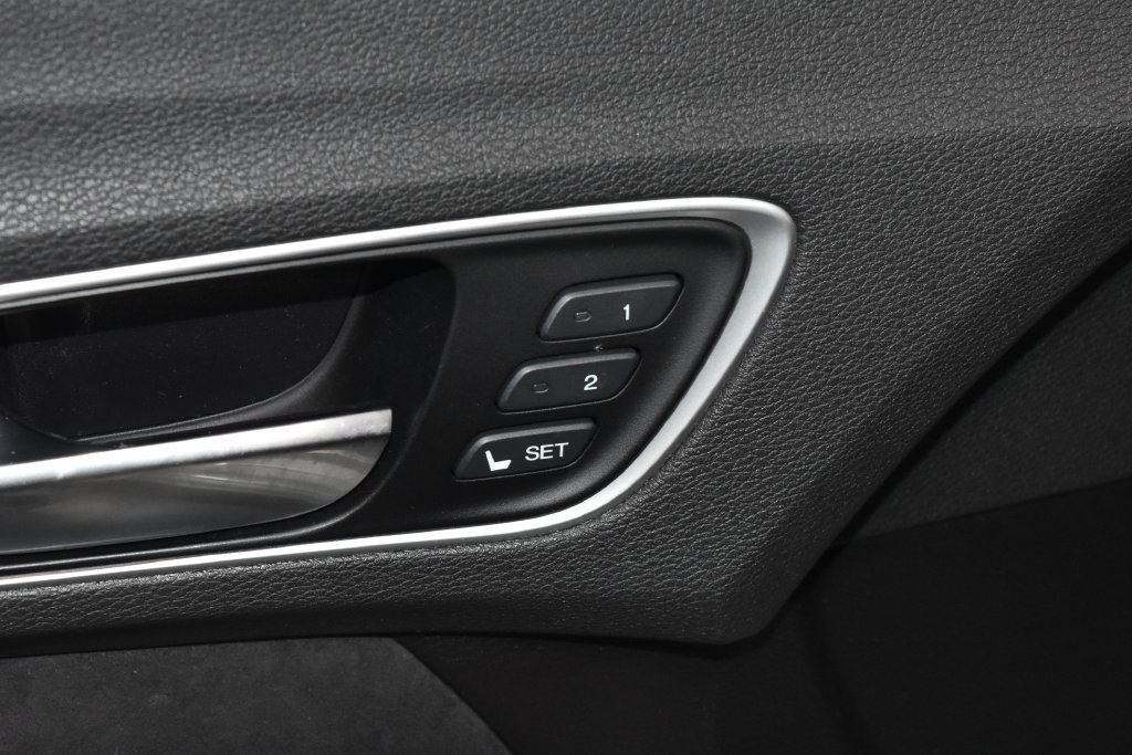 Used 2020 Acura TLX w/ Technology & A-SPEC Package FWD image 5