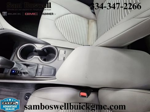 Used 2024 Toyota Camry SE w/ Cold Weather Package FWD image 20