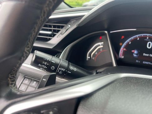 Used 2019 Honda Civic Sport image 22