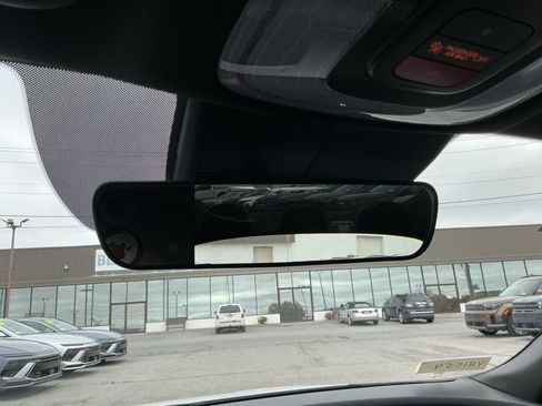 New 2025 Hyundai Elantra SEL image 27