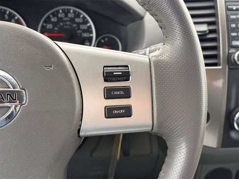 Used 2019 Nissan Frontier SL image 13