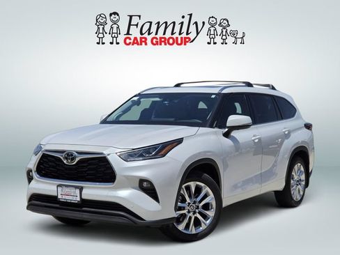 Used 2026 Toyota Highlander Limited AWD/4WD image 1