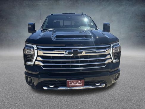 Used 2025 Chevrolet Silverado 2500 High Country w/ Technology Package image 9
