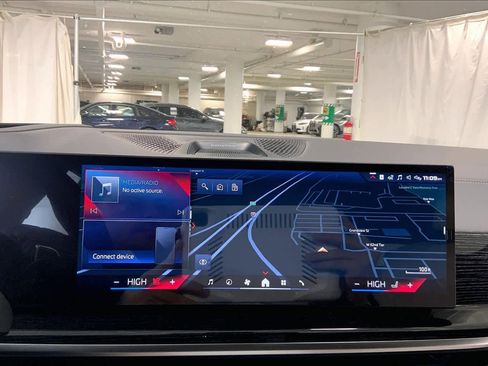 New 2026 BMW X7 M60i image 18