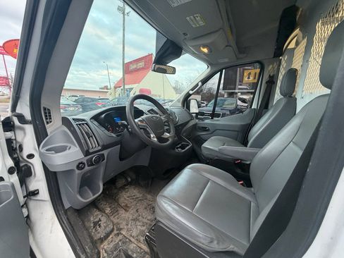 Used 2017 Ford Transit 250 130 Medium Roof image 8