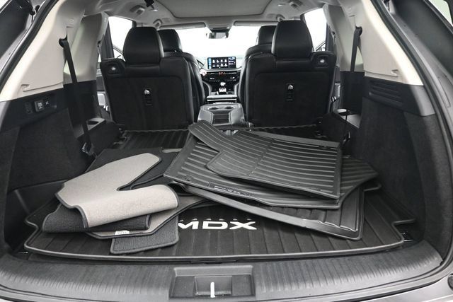 Used 2025 Acura MDX w/ Technology Package FWD image 21