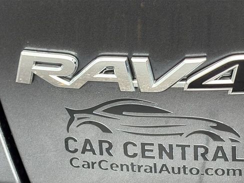 Used 2019 Toyota RAV4 Limited w/ Advanced Technology Package AWD/4WD image 29