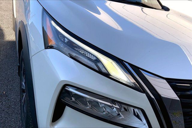 Used 2023 Nissan Rogue SV AWD/4WD image 26