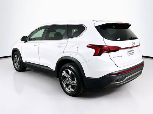 Used 2021 Hyundai Santa Fe SE FWD image 4