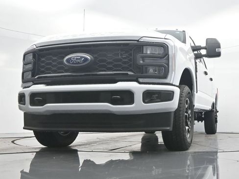 New 2026 Ford F250 XL w/ STX Appearance Package AWD/4WD image 33