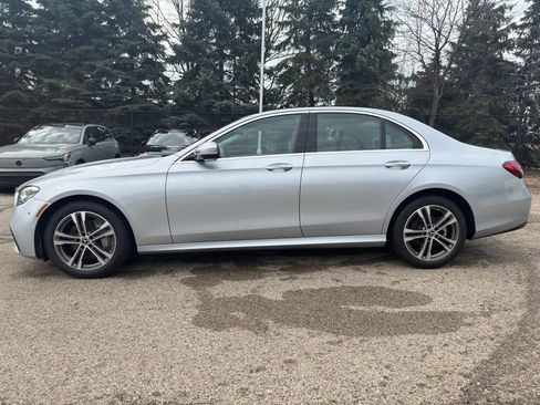 Used 2023 Mercedes-Benz E 350 4MATIC Sedan w/ Premium Package image 7