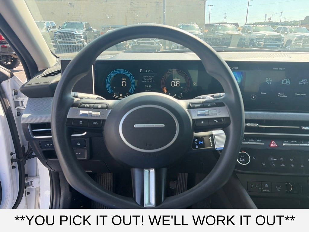 Used 2025 Hyundai Sonata SEL FWD image 11