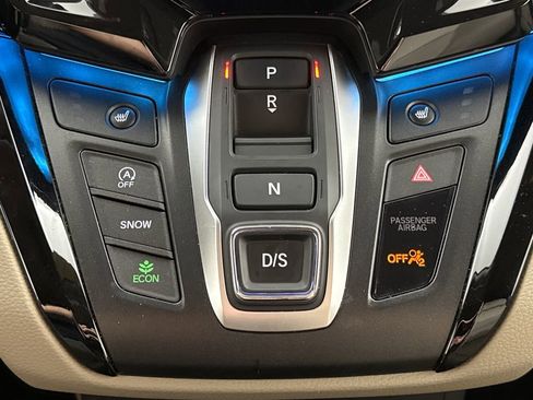 Used 2024 Honda Odyssey Touring image 17