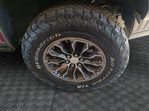 Used 2019 Chevrolet Colorado ZR2 image 24