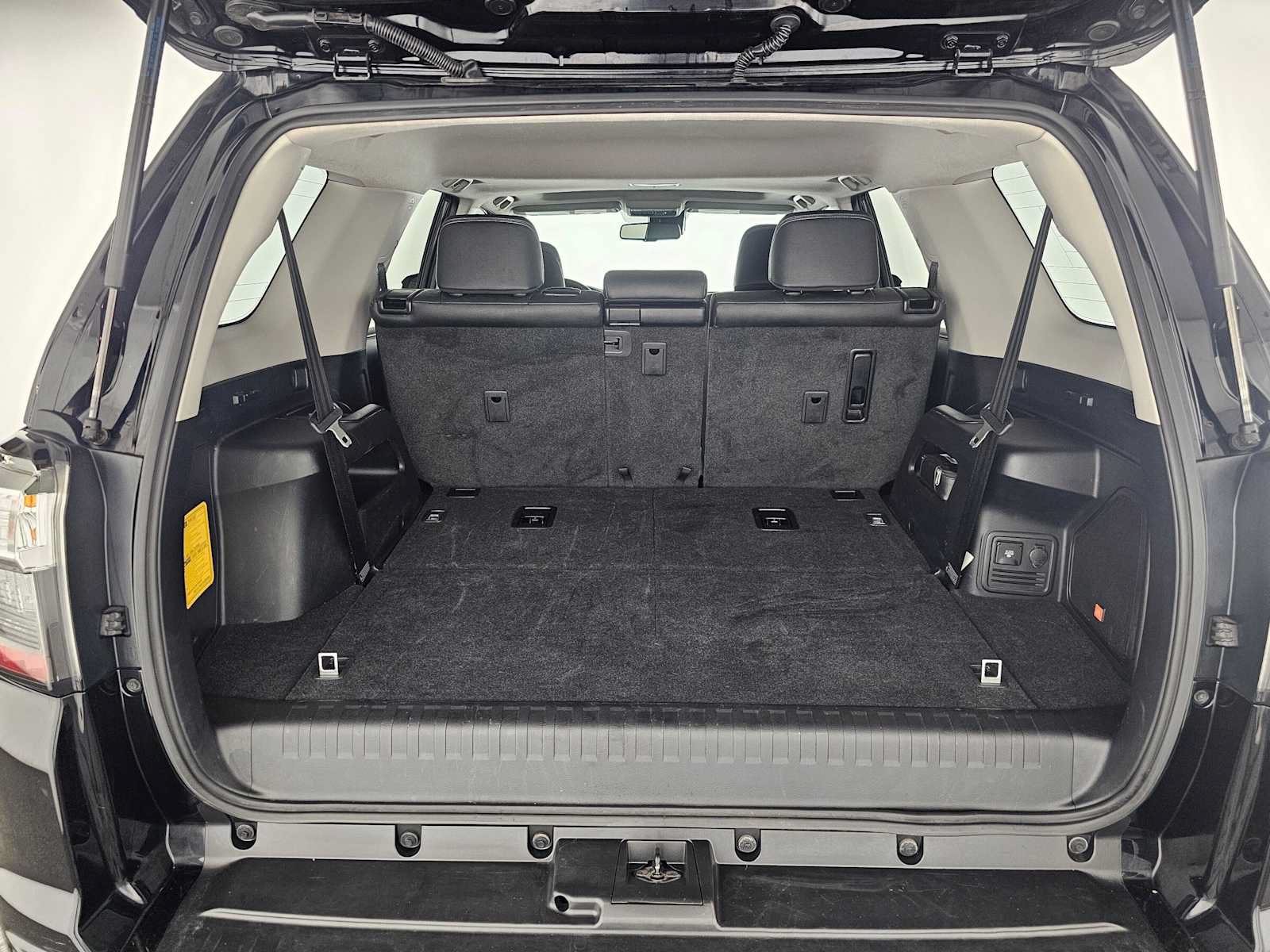 Used 2022 Toyota 4Runner Limited AWD/4WD image 16
