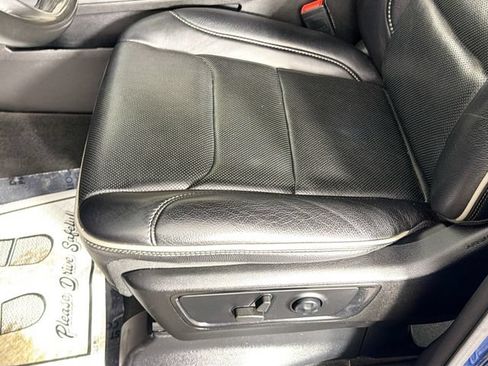 Used 2022 RAM 1500 Limited w/ Body-Colour Bumper Group AWD/4WD image 19