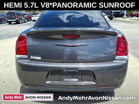 Used 2021 Chrysler 300 S w/ S Model Appearance Package RWD image 10