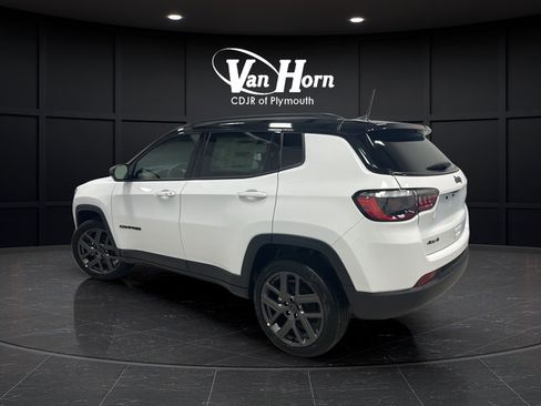 New 2026 Jeep Compass Limited w/ Sun, Sound & Navigation Group AWD/4WD image 5