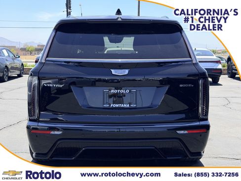 Used 2026 Cadillac Vistiq Platinum w/ LPO, Floor Liner Package AWD/4WD image 5