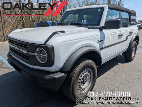Used 2023 Ford Bronco 4-Door image 1