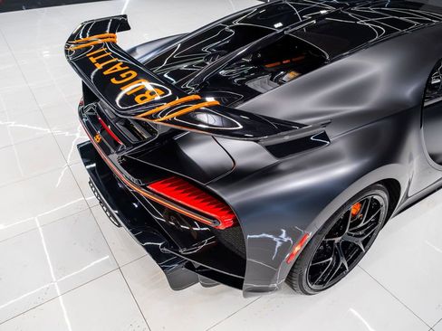 Used 2023 Bugatti Chiron Pur Sport image 41