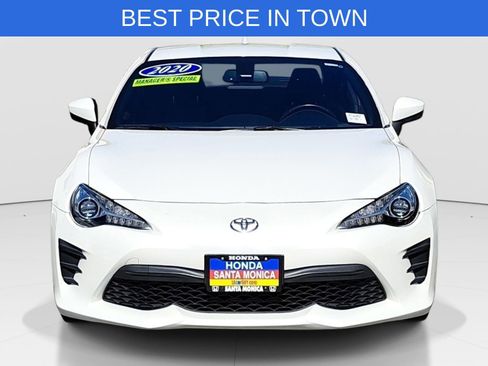 Used 2020 Toyota 86 RWD image 2