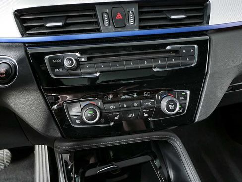 Used 2018 BMW X1 xDrive28i w/ M Sport Package AWD/4WD image 16