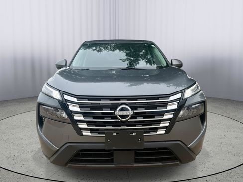 Used 2025 Nissan Rogue SV AWD/4WD image 9