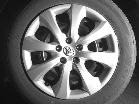 Used 2025 Toyota Corolla LE FWD image 14
