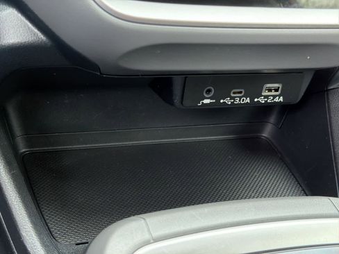 Certified 2024 Subaru Crosstrek 2.0i Premium AWD/4WD image 32