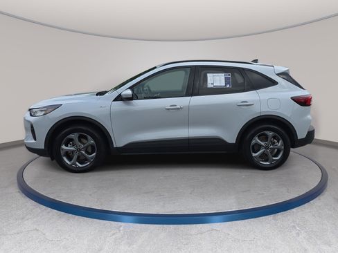 Used 2025 Ford Escape ST-Line Select AWD/4WD image 8