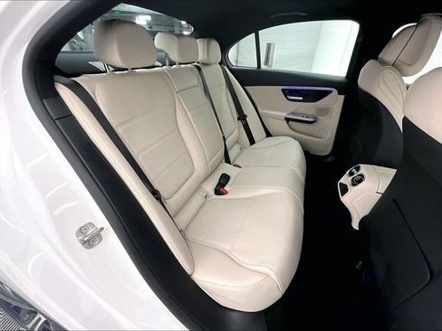 Used 2024 Mercedes-Benz C 300 Sedan image 17