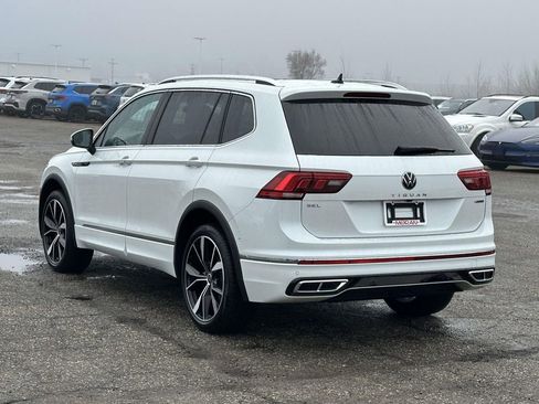 Certified 2023 Volkswagen Tiguan SEL R-Line image 6