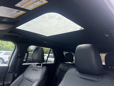 New 2026 Ford Explorer ST-Line w/ ST-Line Street Pack AWD/4WD image 11