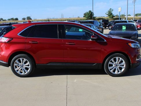 Used 2020 Ford Edge Titanium w/ Equipment Group 301A AWD/4WD image 4