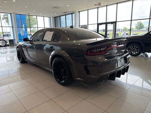 Used 2021 Dodge Charger Scat Pack RWD image 5