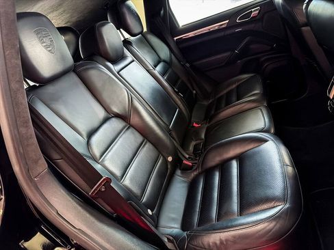 Used 2014 Porsche Cayenne Turbo S AWD/4WD image 26