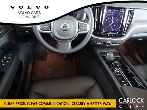 Used 2023 Volvo XC60 B5 Core w/ Climate Package image 9