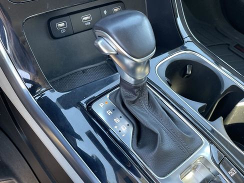 Certified 2022 Kia Carnival SX Prestige image 21