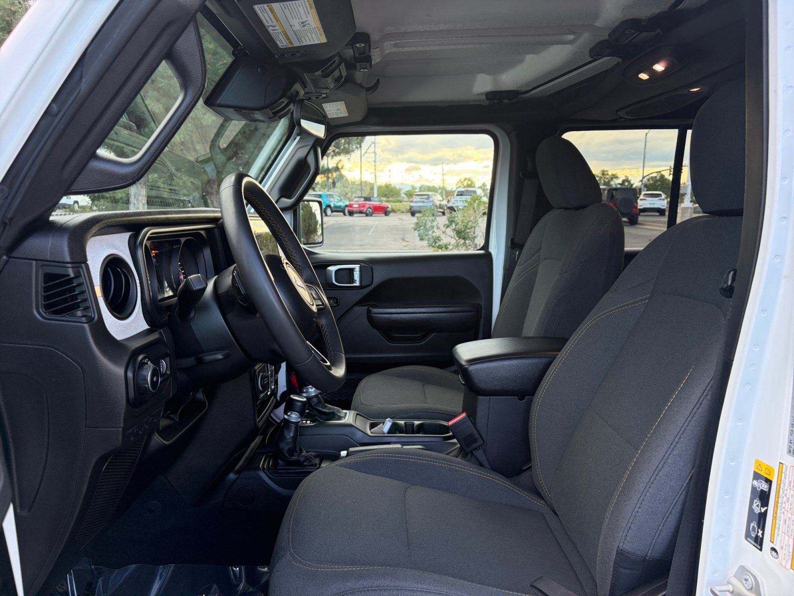 Used 2024 Jeep Wrangler Unlimited Sport AWD/4WD image 12