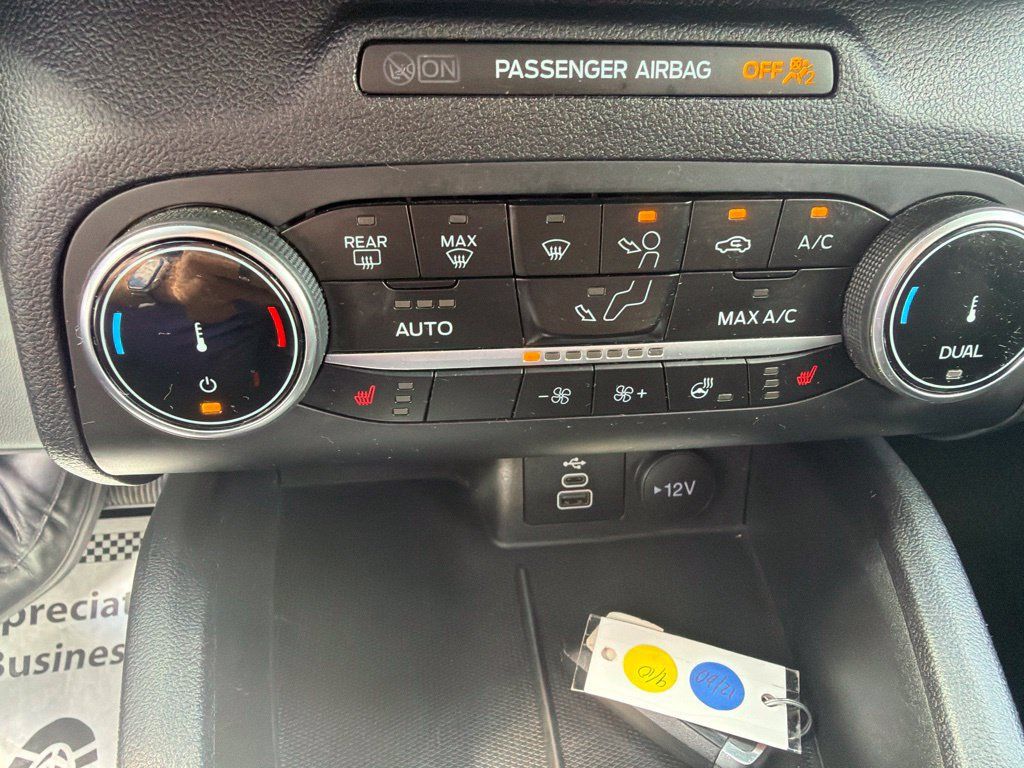 Used 2025 Ford Escape ST-Line Select AWD/4WD image 23