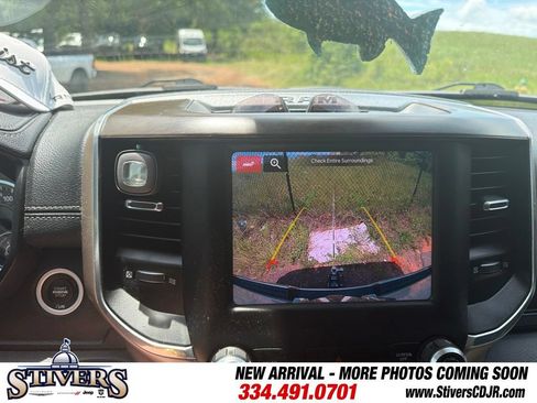 Used 2022 RAM 1500 Laramie AWD/4WD image 15