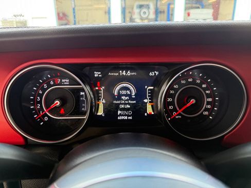 Used 2020 Jeep Wrangler Unlimited Rubicon w/ Uconnect 4C Nav & Sound Group AWD/4WD image 15