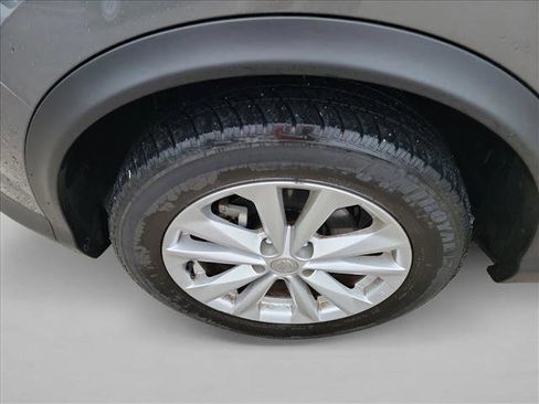 Used 2017 Nissan Rogue Sport S w/ S Appearance Package image 9