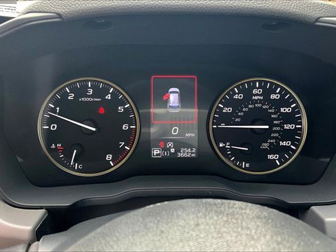 Certified 2025 Subaru Crosstrek 2.5i Sport w/ Crosstrek Mirror Package image 8