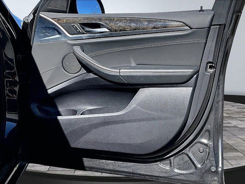 Used 2019 BMW X4 M40i w/ Premium Package image 25